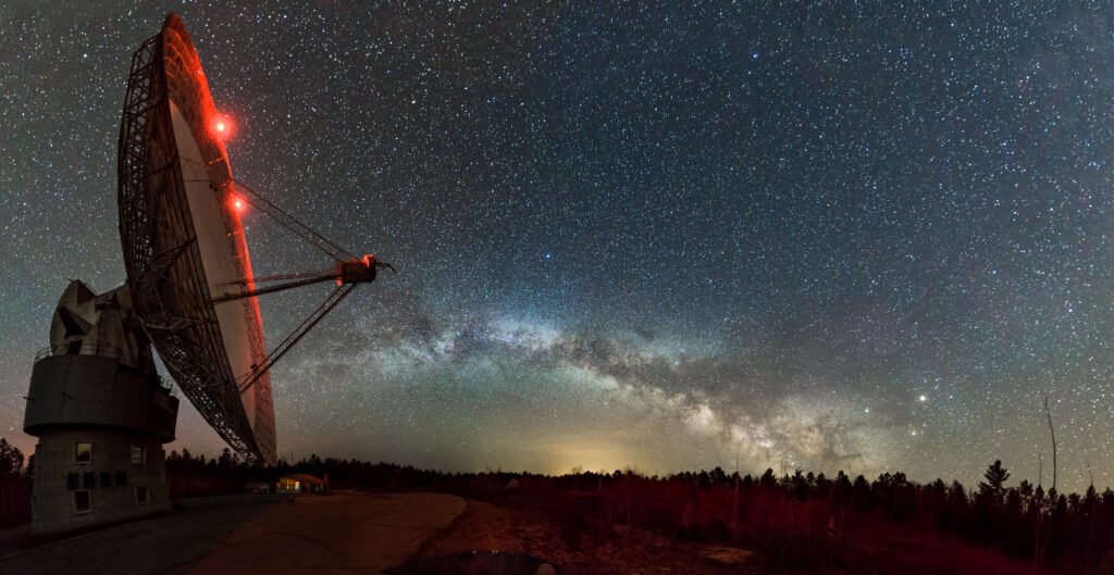 Deep-space radar antenna used by ThothX for GEO monitoring.